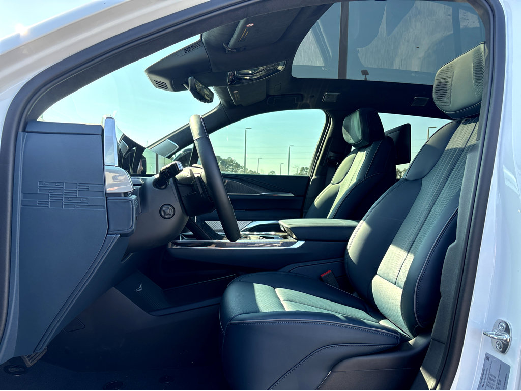 New 2025 Cadillac Escalade IQ Luxury 2 image 23