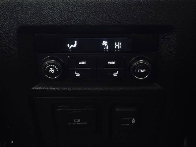 Used 2022 Chevrolet Traverse Premier w/ LPO, Floor Liner Package image 26