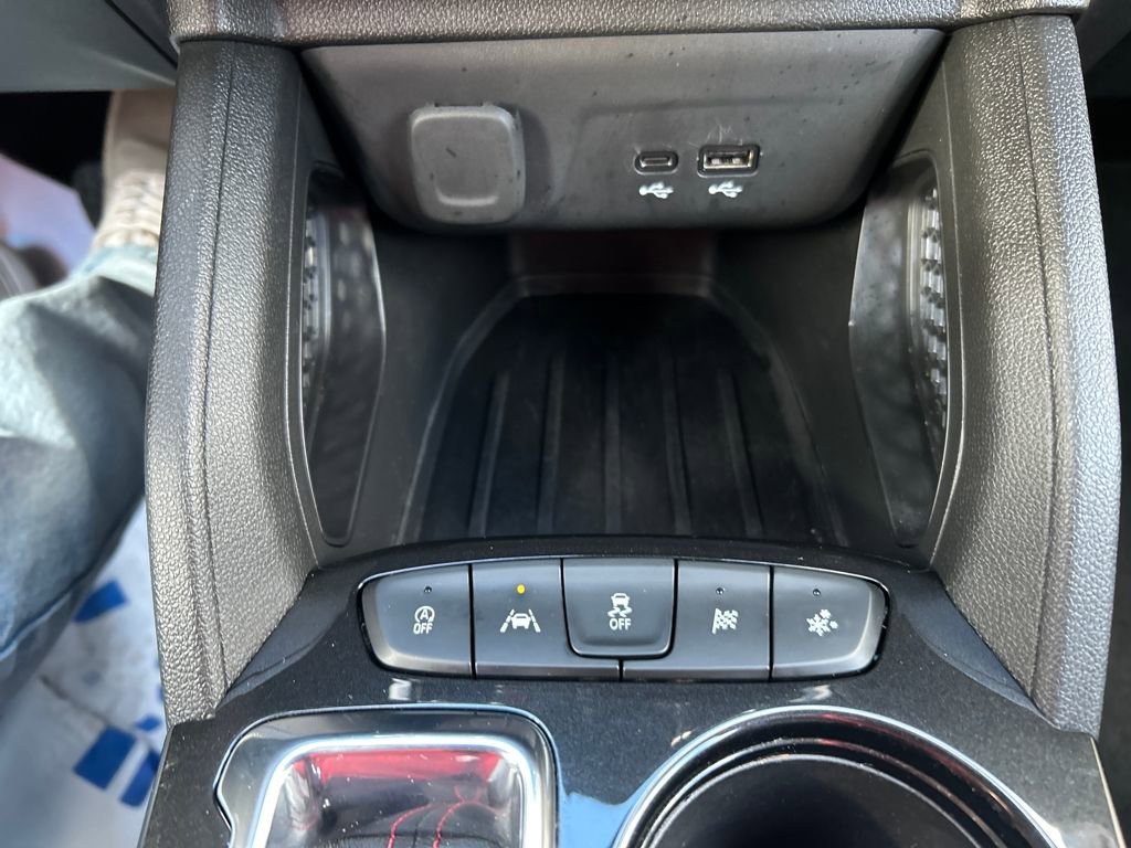 Used 2024 Chevrolet TrailBlazer RS image 30