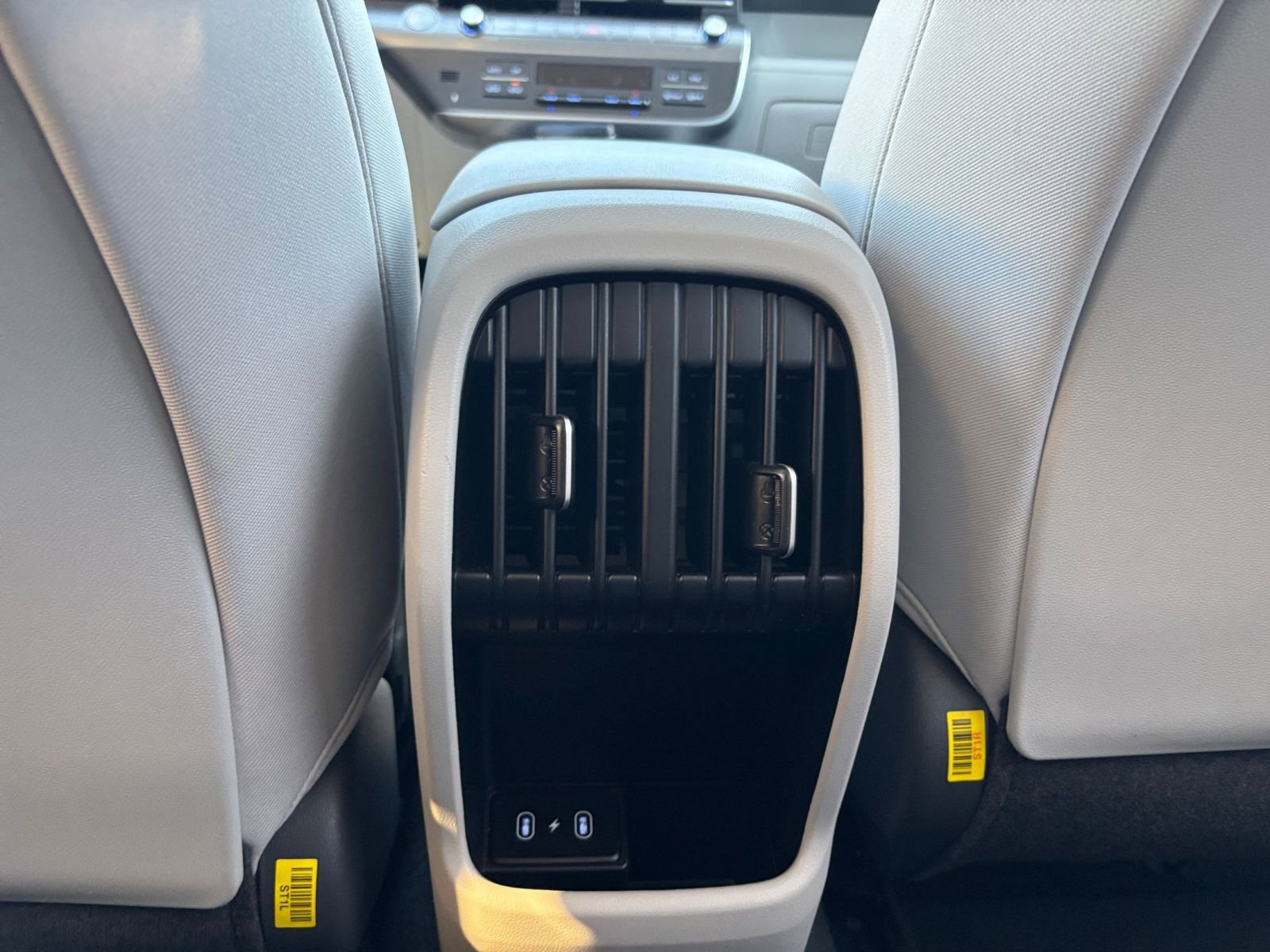 Used 2025 Hyundai Kona SEL image 24