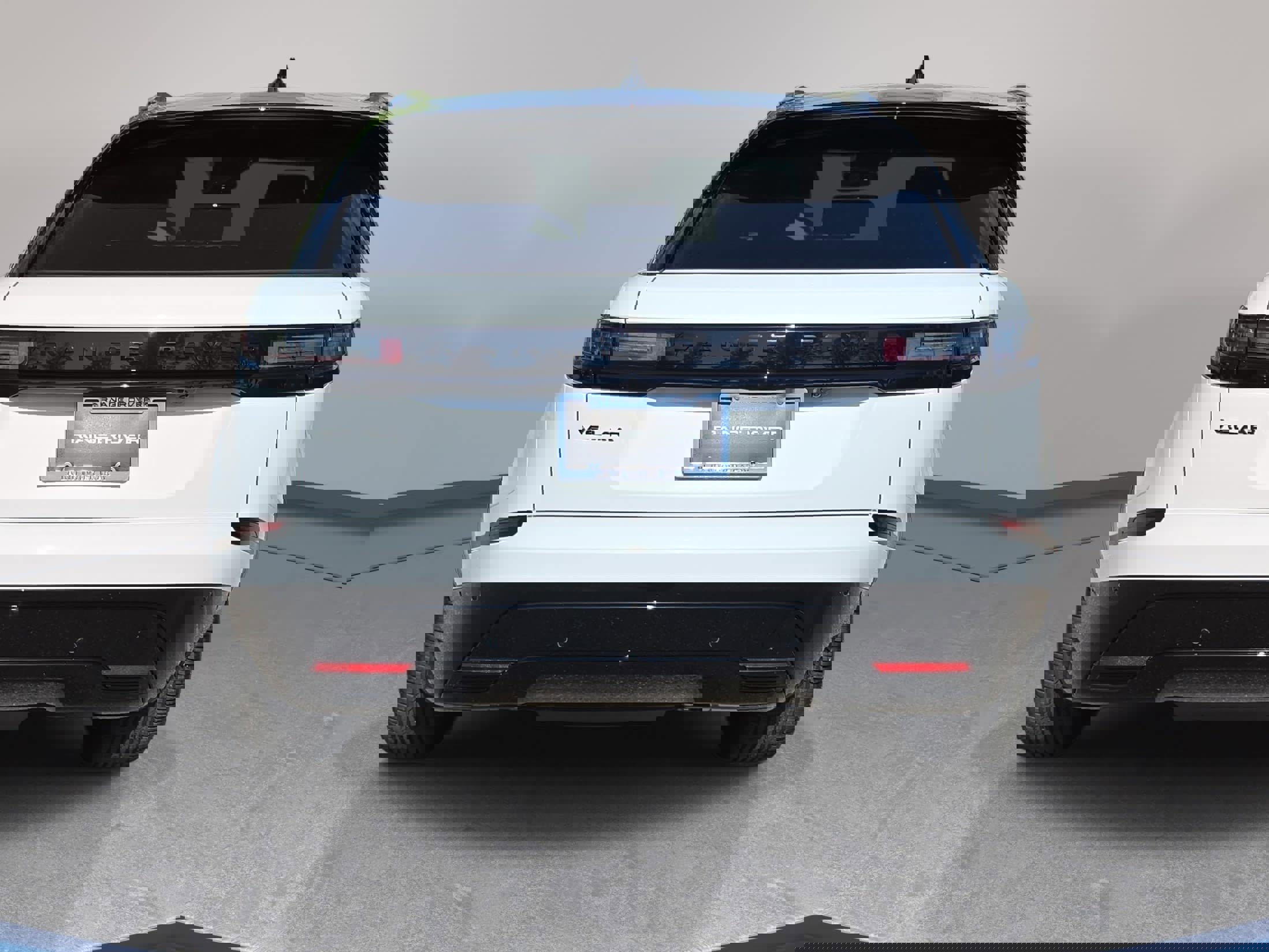 New 2026 Land Rover Range Rover Velar Dynamic SE AWD/4WD image 6