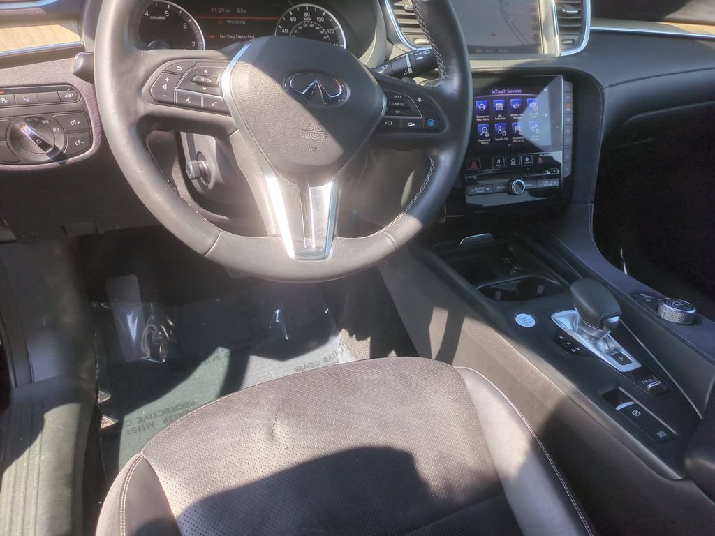 Used 2019 INFINITI QX50 Essential w/ Sensory Package AWD/4WD image 9