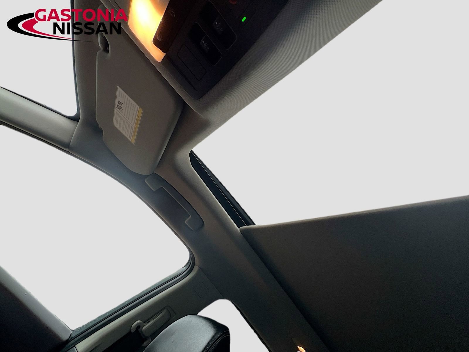 Used 2021 Nissan Rogue SL image 29