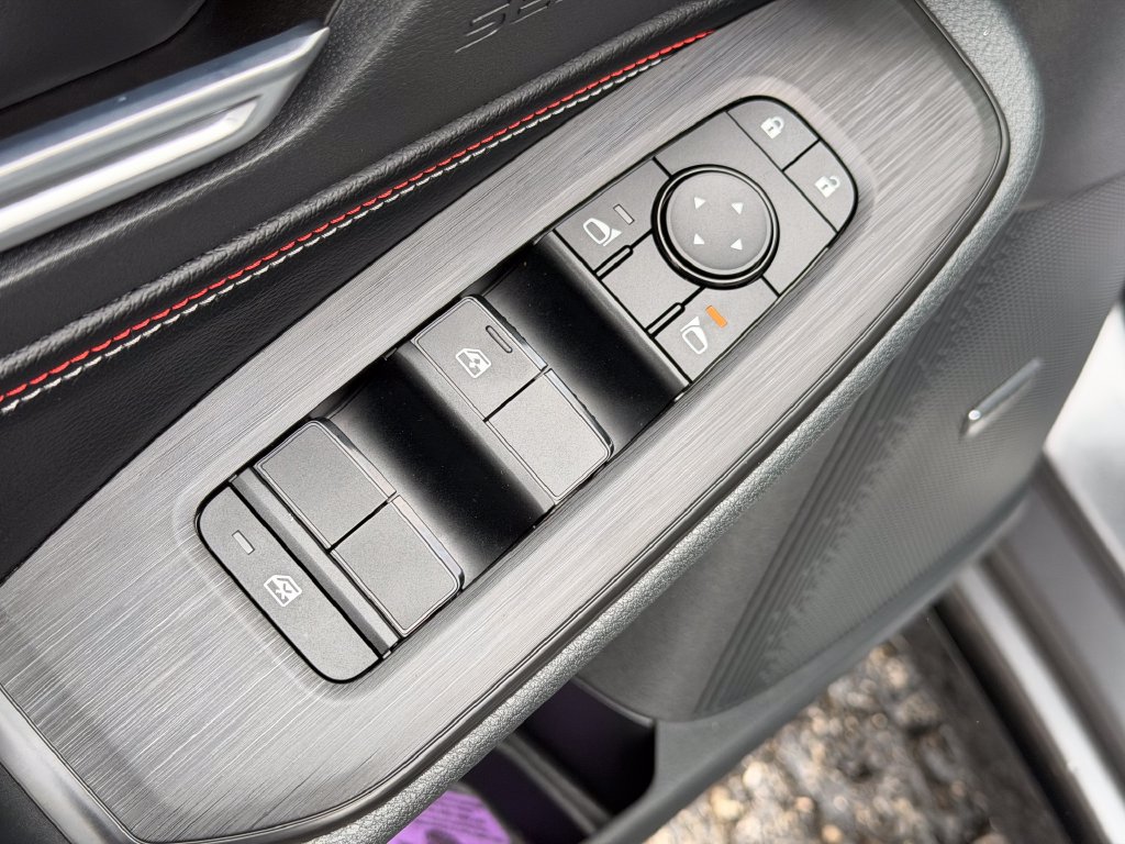 Used 2026 Nissan Sentra SR w/ SR Premium Package FWD image 13