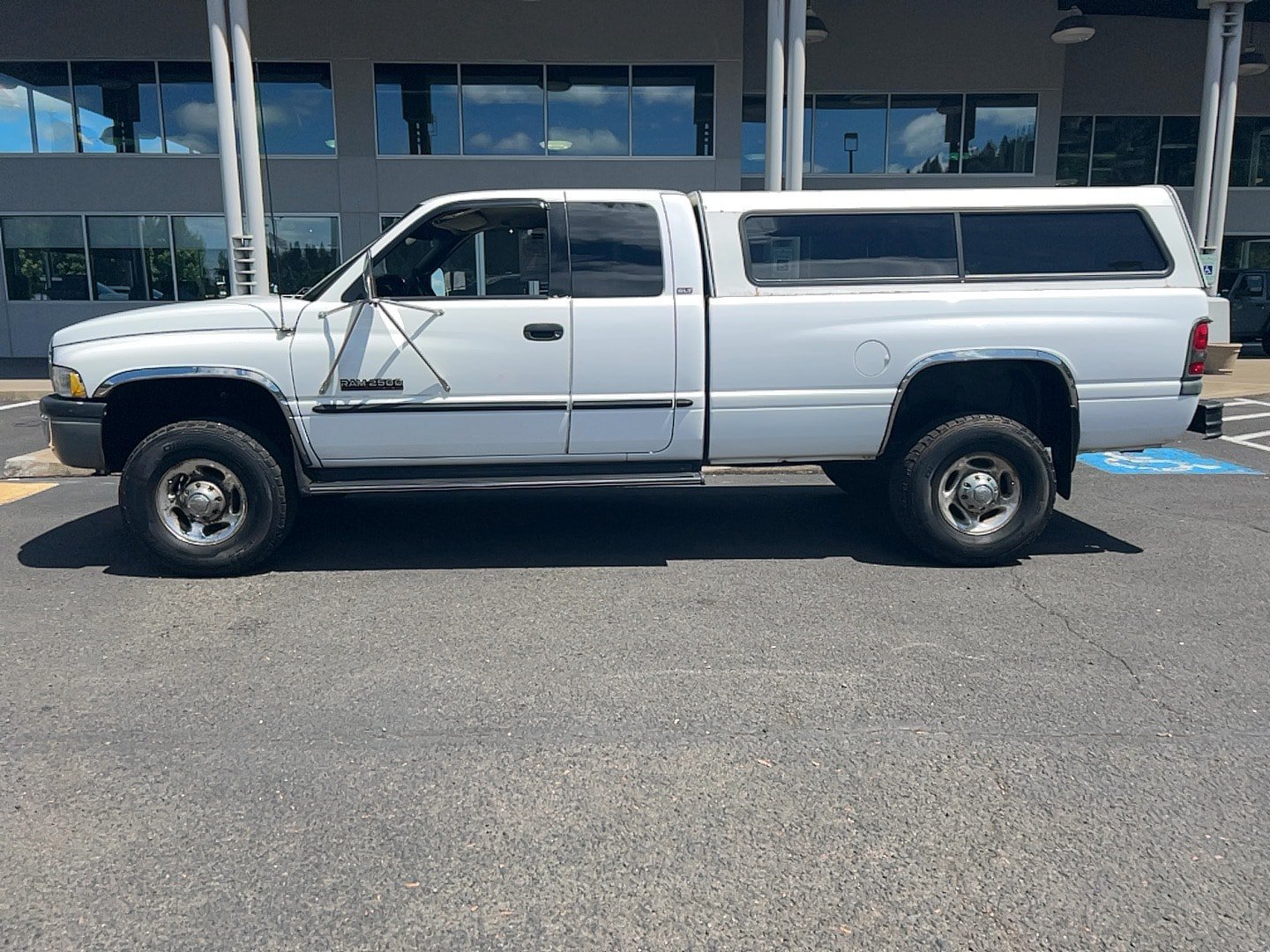 Used 2000 Dodge Ram 2500 Truck 4x4 Quad Cab image 7