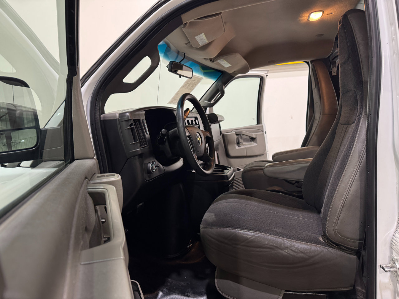 Used 2019 Chevrolet Express 2500 w/ Driver Convenience Package image 12