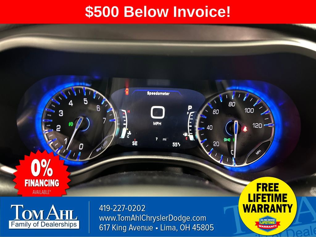 New 2026 Chrysler Pacifica Select image 14