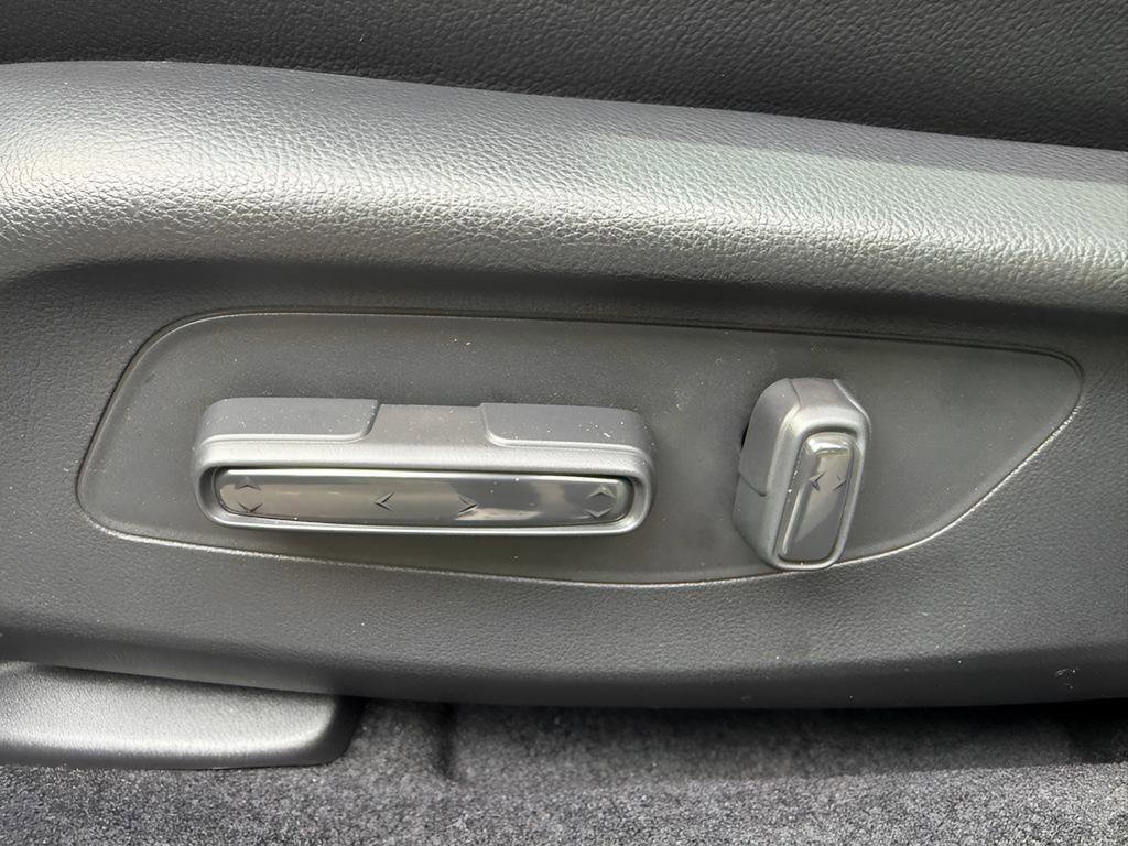 New 2026 Honda HR-V EX-L image 10