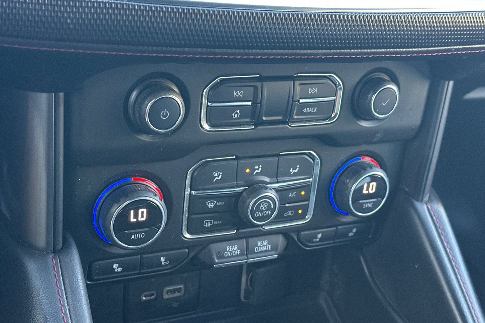 Used 2022 Chevrolet Tahoe RST RWD image 21