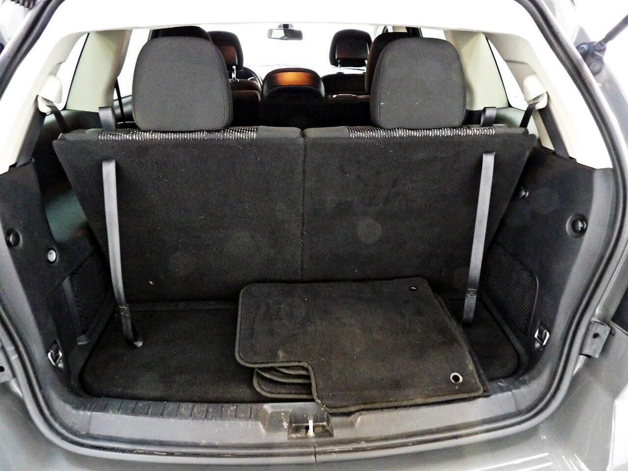 Used 2020 Dodge Journey SE w/ SE Popular Equipment Group FWD image 14