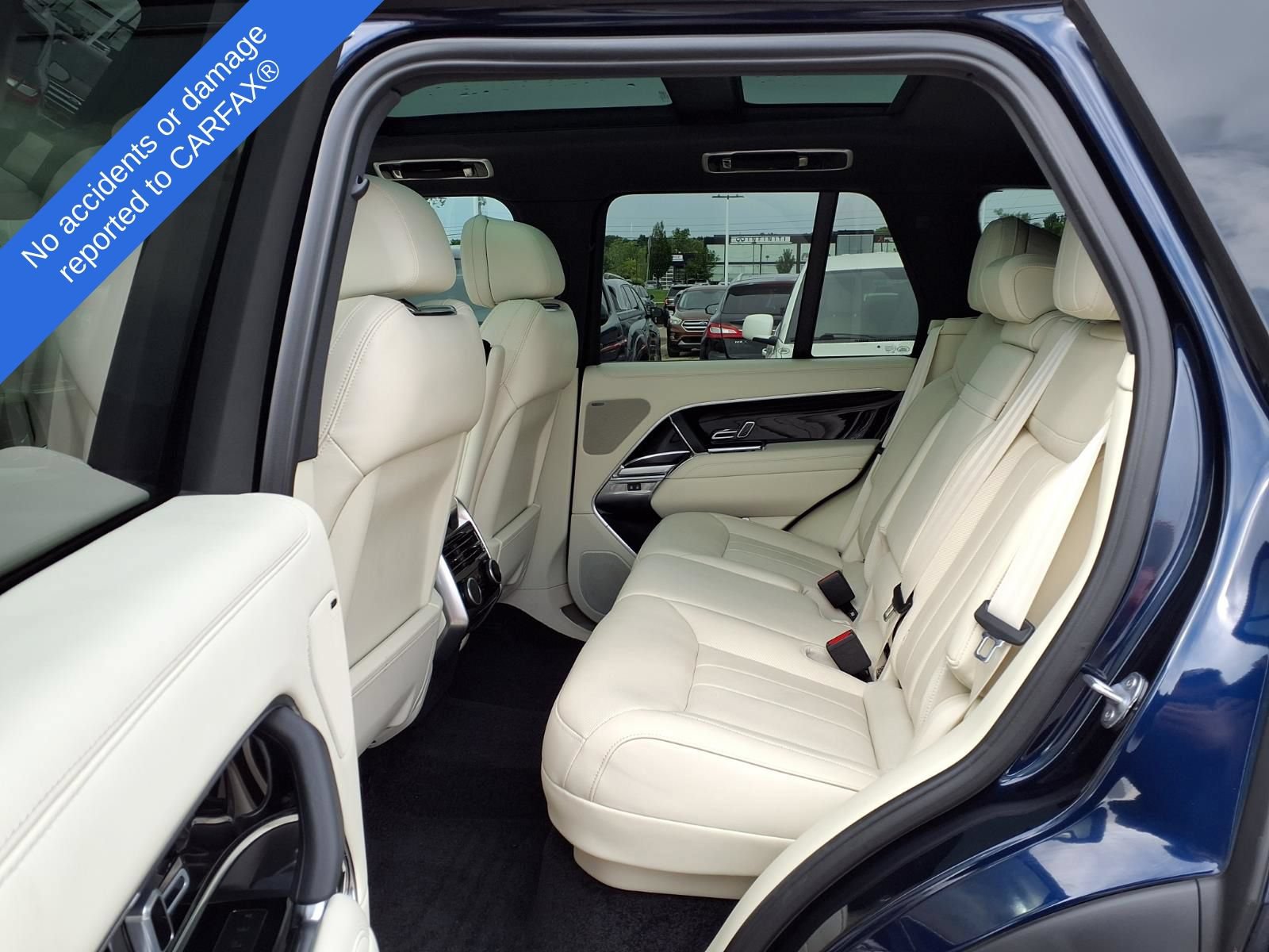 Used 2023 Land Rover Range Rover SE AWD/4WD image 13