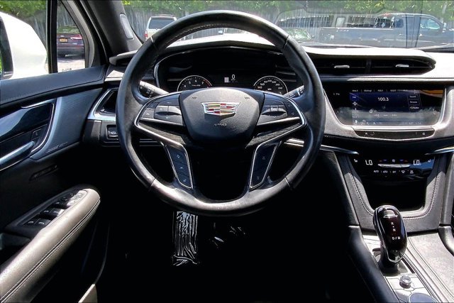 Used 2023 Cadillac XT5 Premium Luxury AWD/4WD image 4