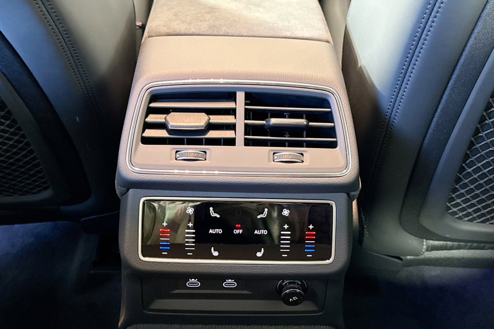 New 2025 Audi RS 7 Performance image 23