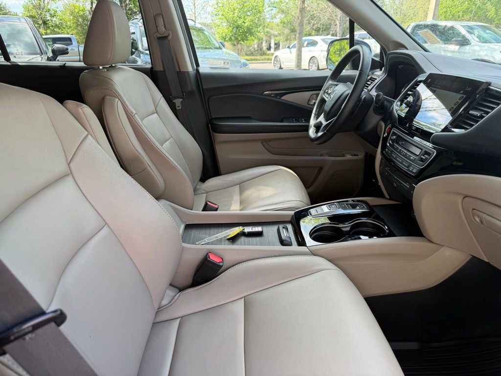 Used 2022 Honda Pilot Touring image 10