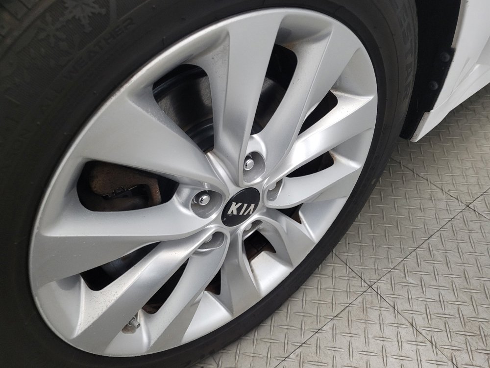 Used 2016 Kia Optima EX image 31
