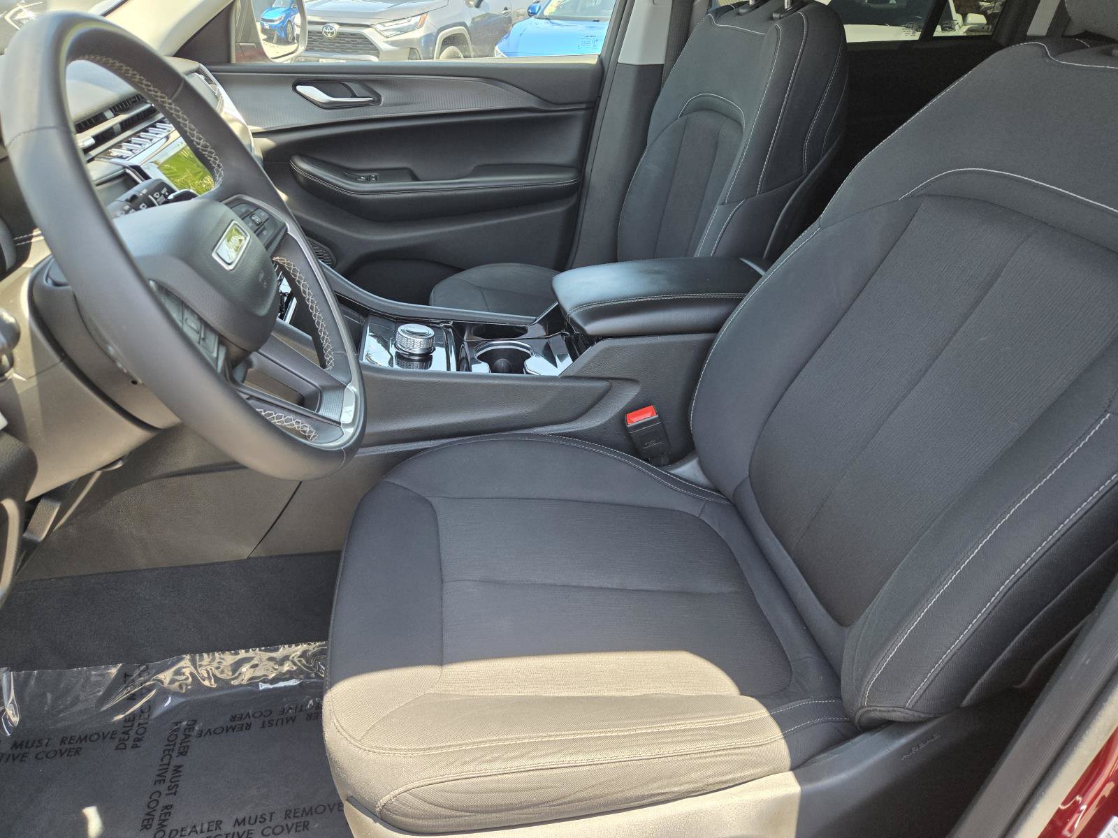 Used 2023 Jeep Grand Cherokee Laredo RWD image 21