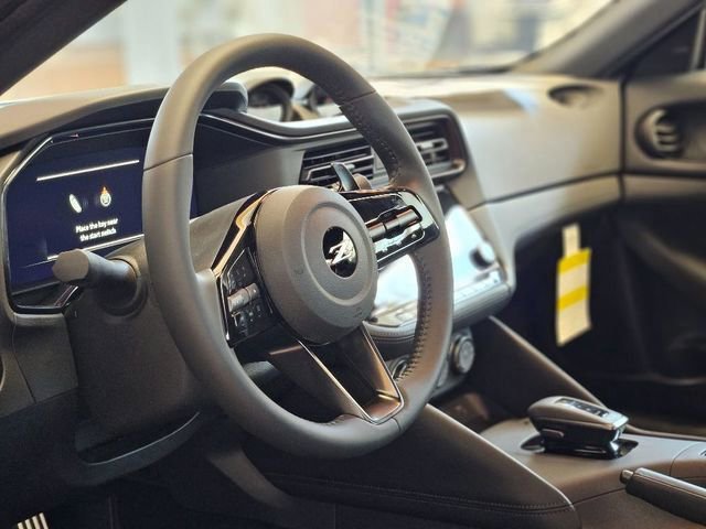 New 2025 Nissan Z Performance w/ Floor Mat Package image 11