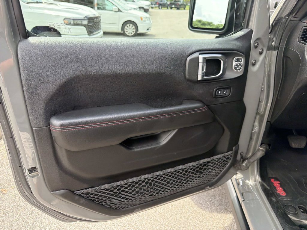 Used 2021 Jeep Gladiator Rubicon w/ LED Lighting Group AWD/4WD image 18