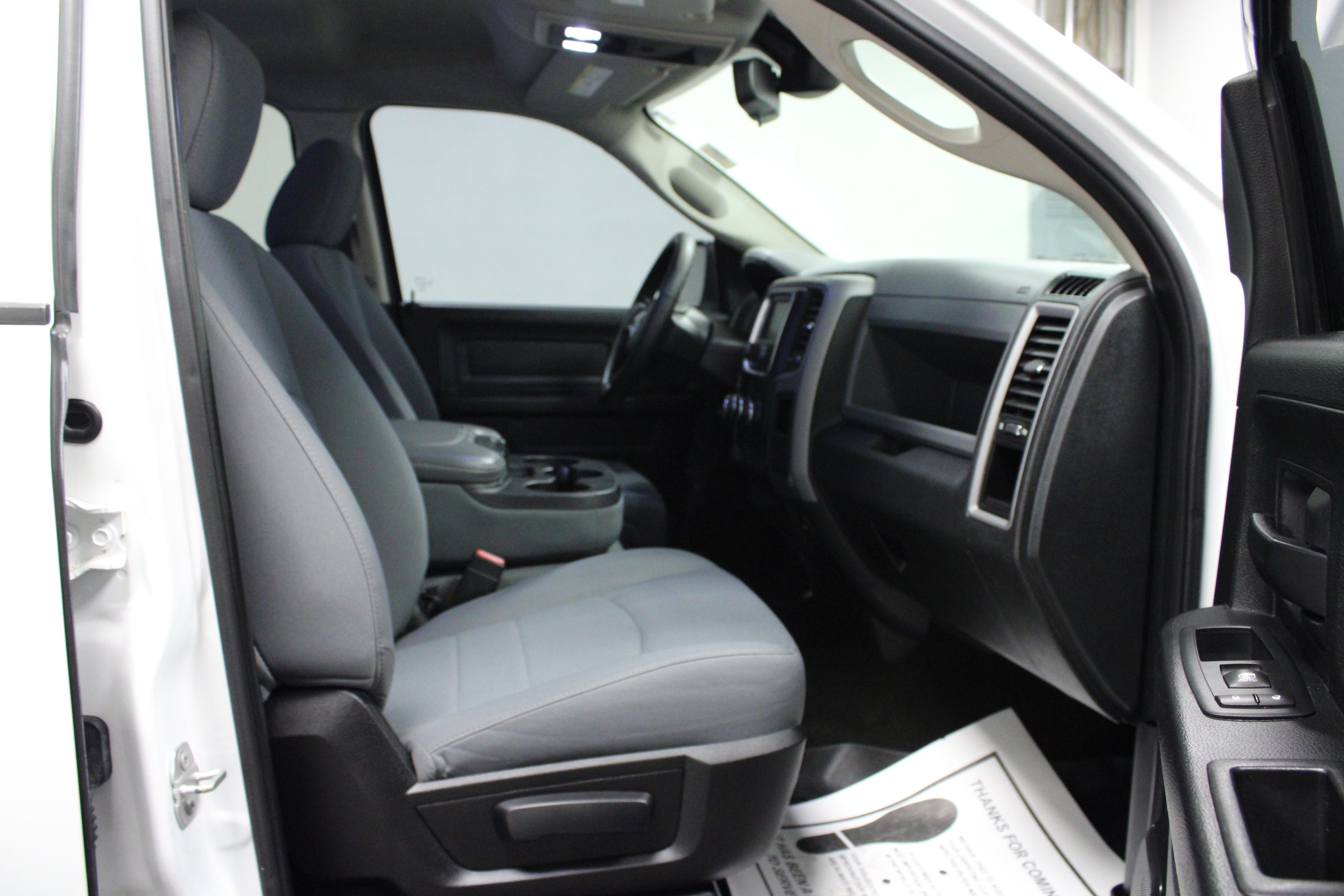 Used 2015 RAM 1500 Express AWD/4WD image 16