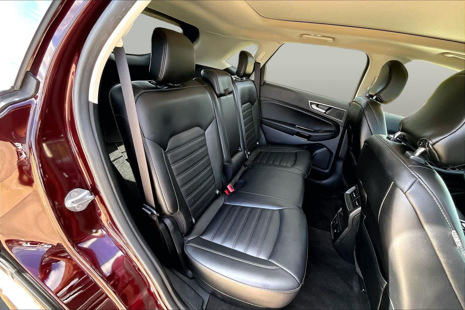 Used 2019 Ford Edge SEL w/ Equipment Group 201A FWD image 20