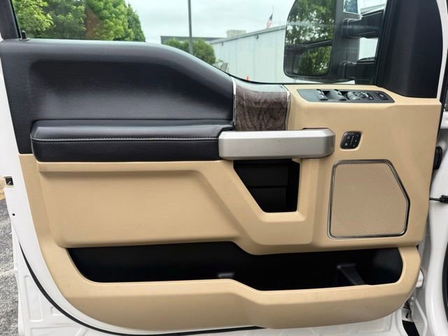 Used 2018 Ford F350 Lariat w/ Lariat Ultimate Package AWD/4WD image 16