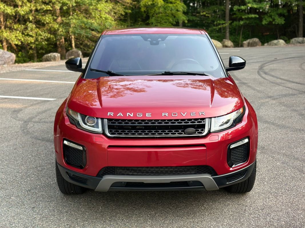 Used 2017 Land Rover Range Rover Evoque SE AWD/4WD image 3
