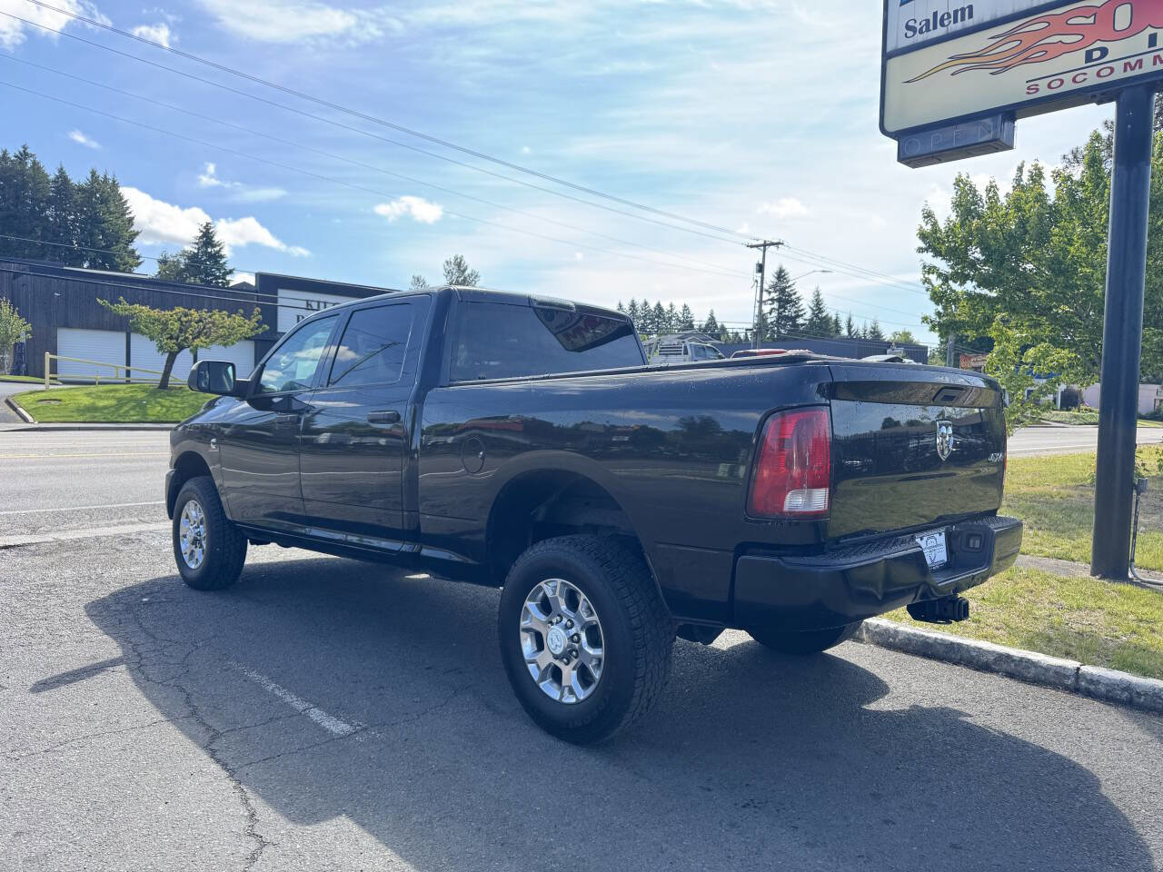 Used 2013 RAM 2500 ST w/ SXT Appearance Group image 4