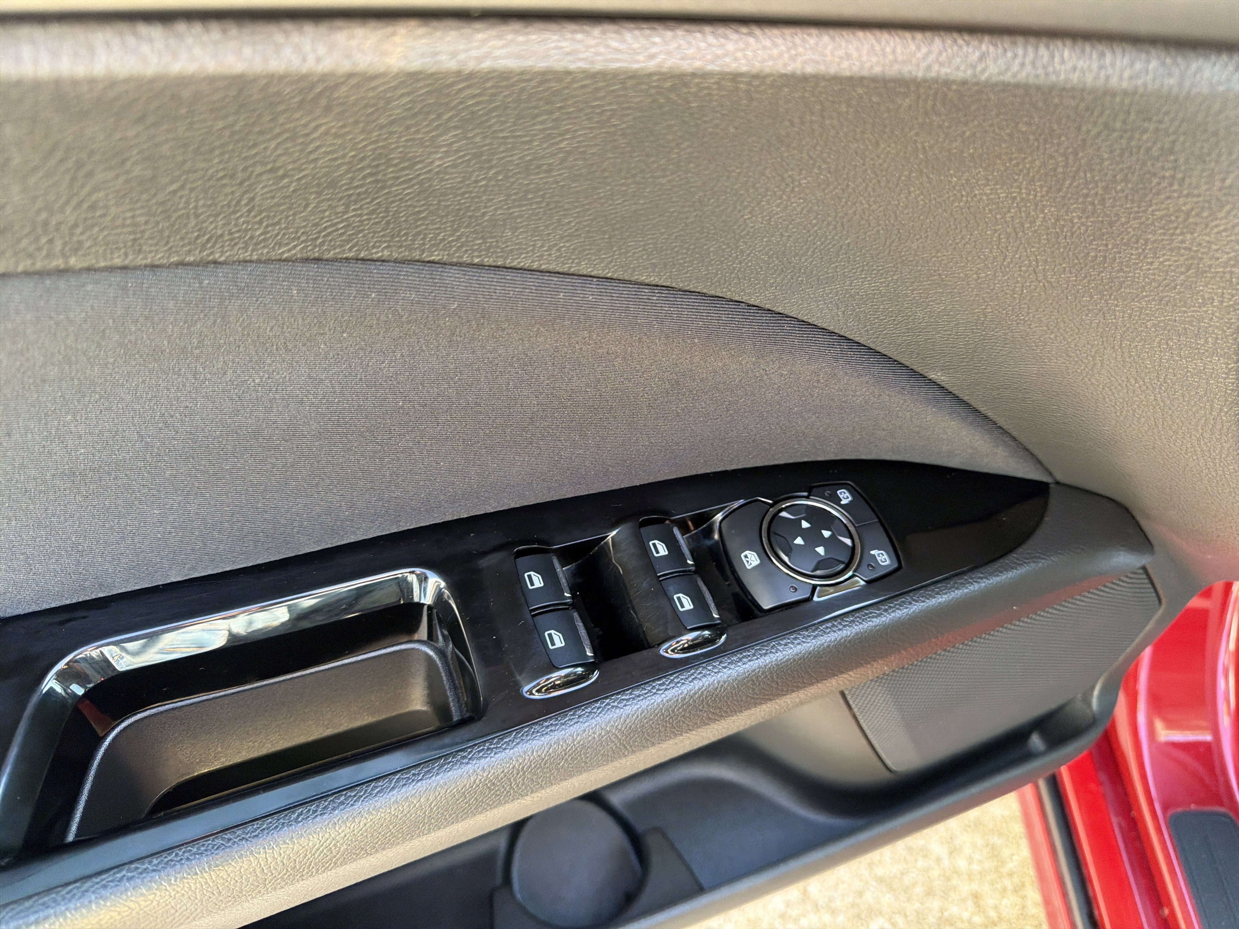 Used 2014 Ford Fusion SE image 13