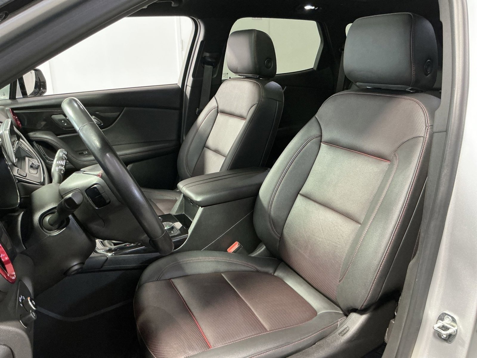 Used 2021 Chevrolet Blazer RS w/ Enhanced Convenience Package image 14