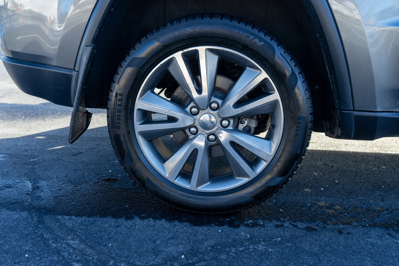 Used 2013 Jeep Grand Cherokee Laredo image 11