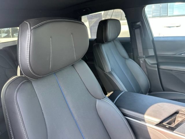 Used 2025 Cadillac Lyriq Sport w/ LPO, Floor Liner Package AWD/4WD image 19