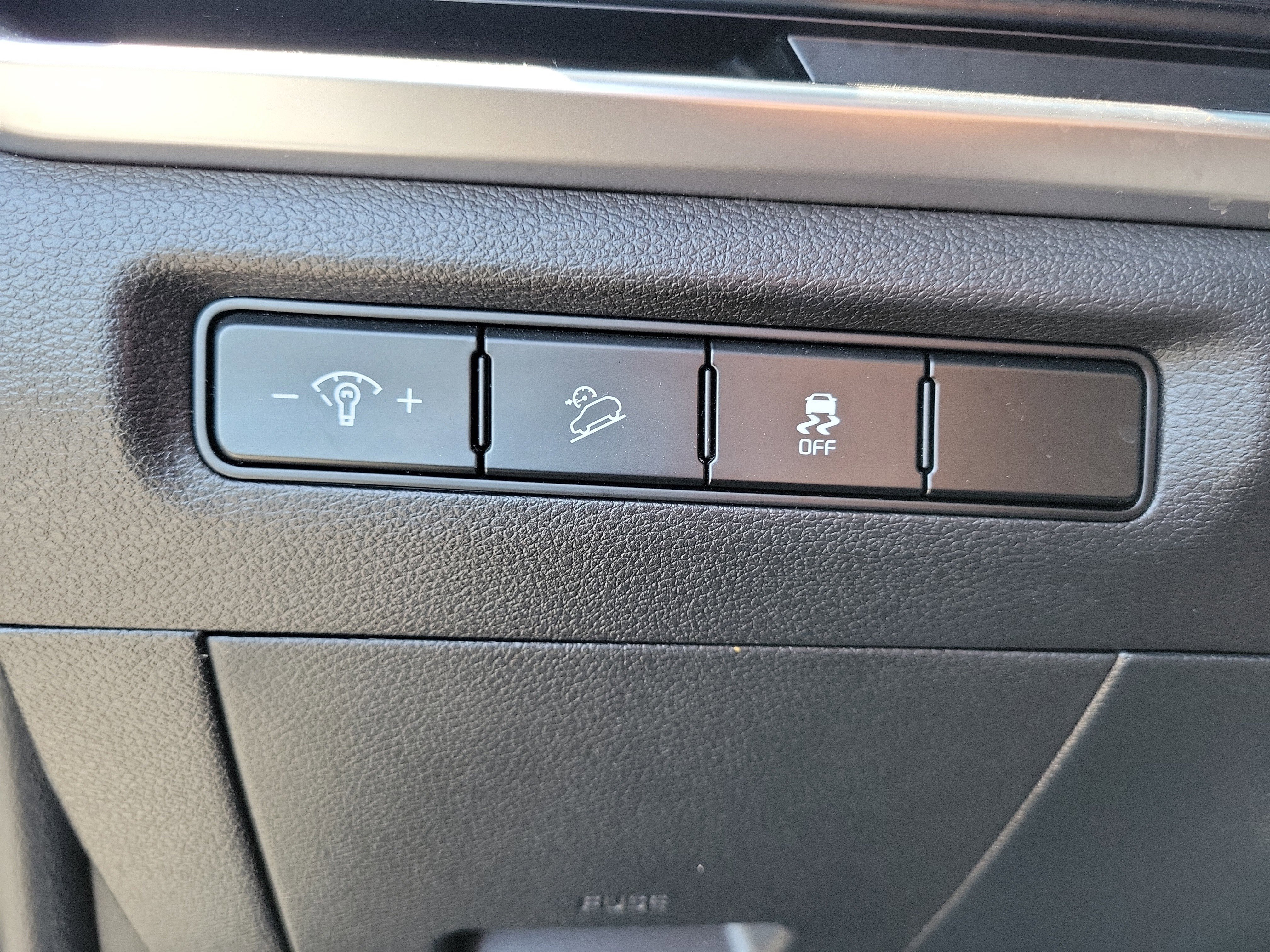 Used 2023 Kia Telluride S image 30