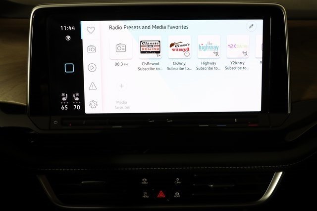 Used 2025 Volkswagen Atlas SE image 33