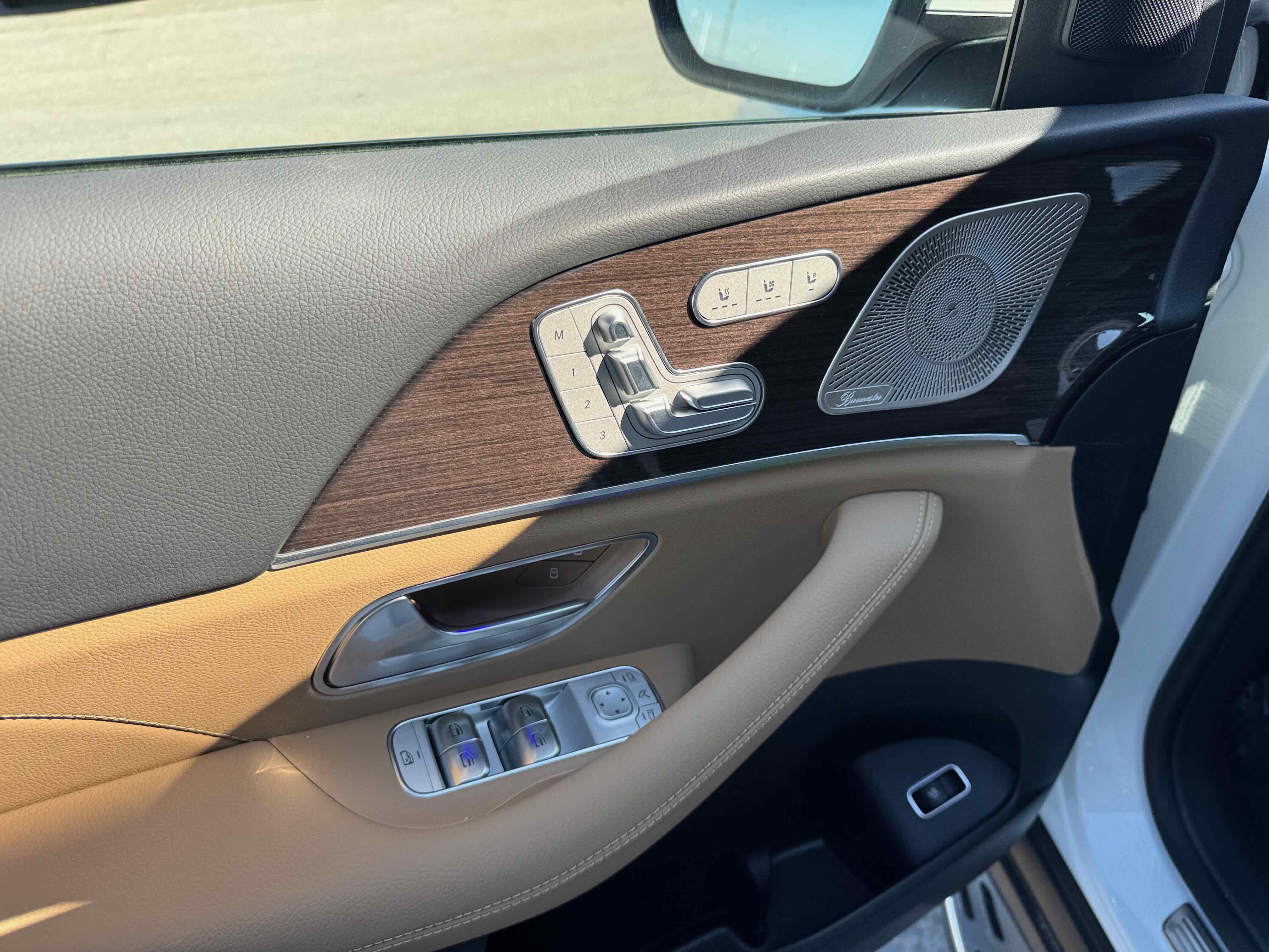 New 2026 Mercedes-Benz GLS 450 4MATIC image 16