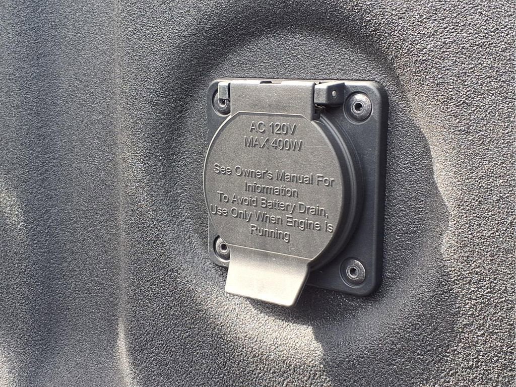 Used 2023 Nissan Frontier PRO-4X w/ Pro Convenience Package image 26