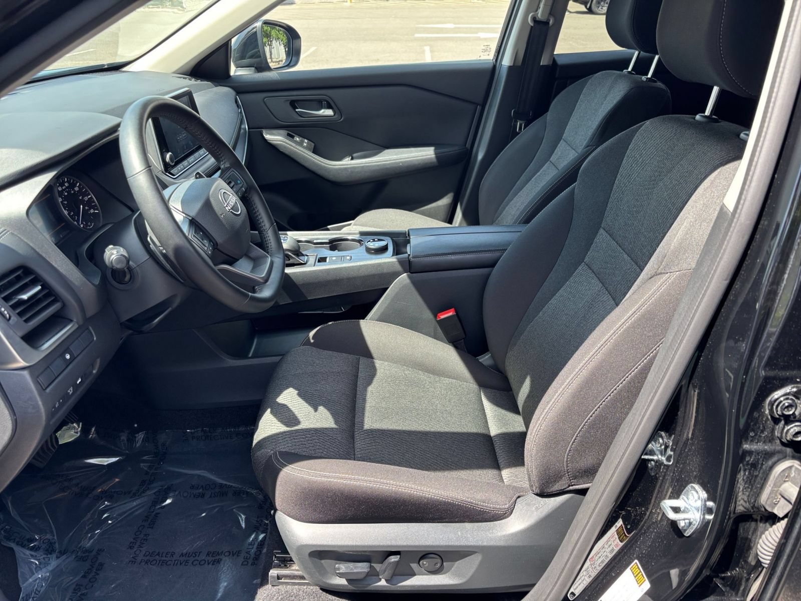 Used 2025 Nissan Rogue SV AWD/4WD image 25