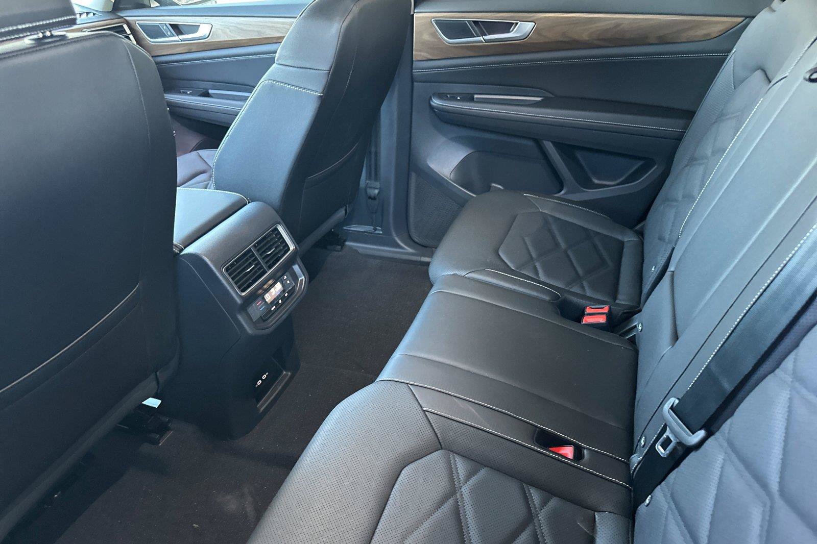 New 2026 Volkswagen Atlas SE AWD/4WD image 11