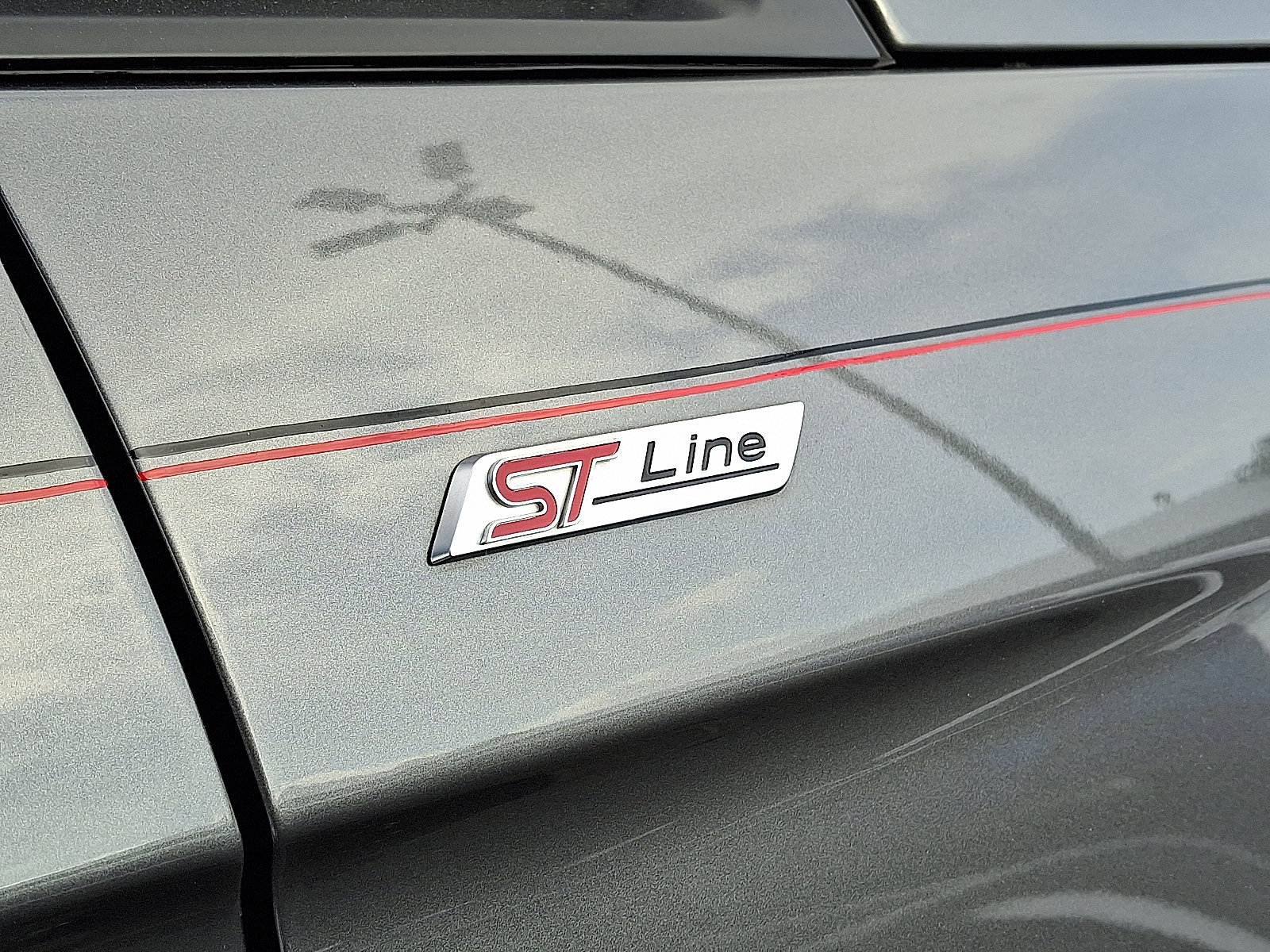Used 2023 Ford Edge ST-Line image 32