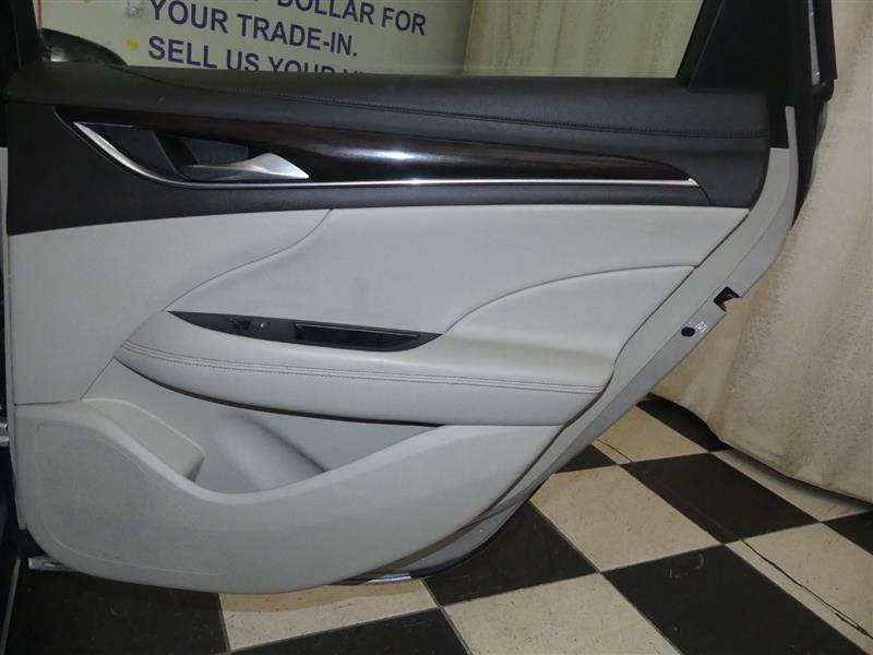 Used 2017 Buick LaCrosse Preferred image 25