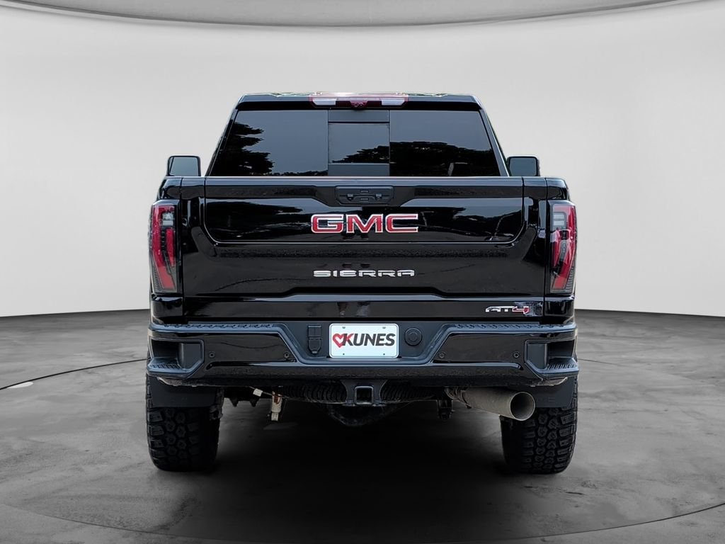 Used 2025 GMC Sierra 3500 AT4 w/ AT4 Premium Plus Package AWD/4WD image 6