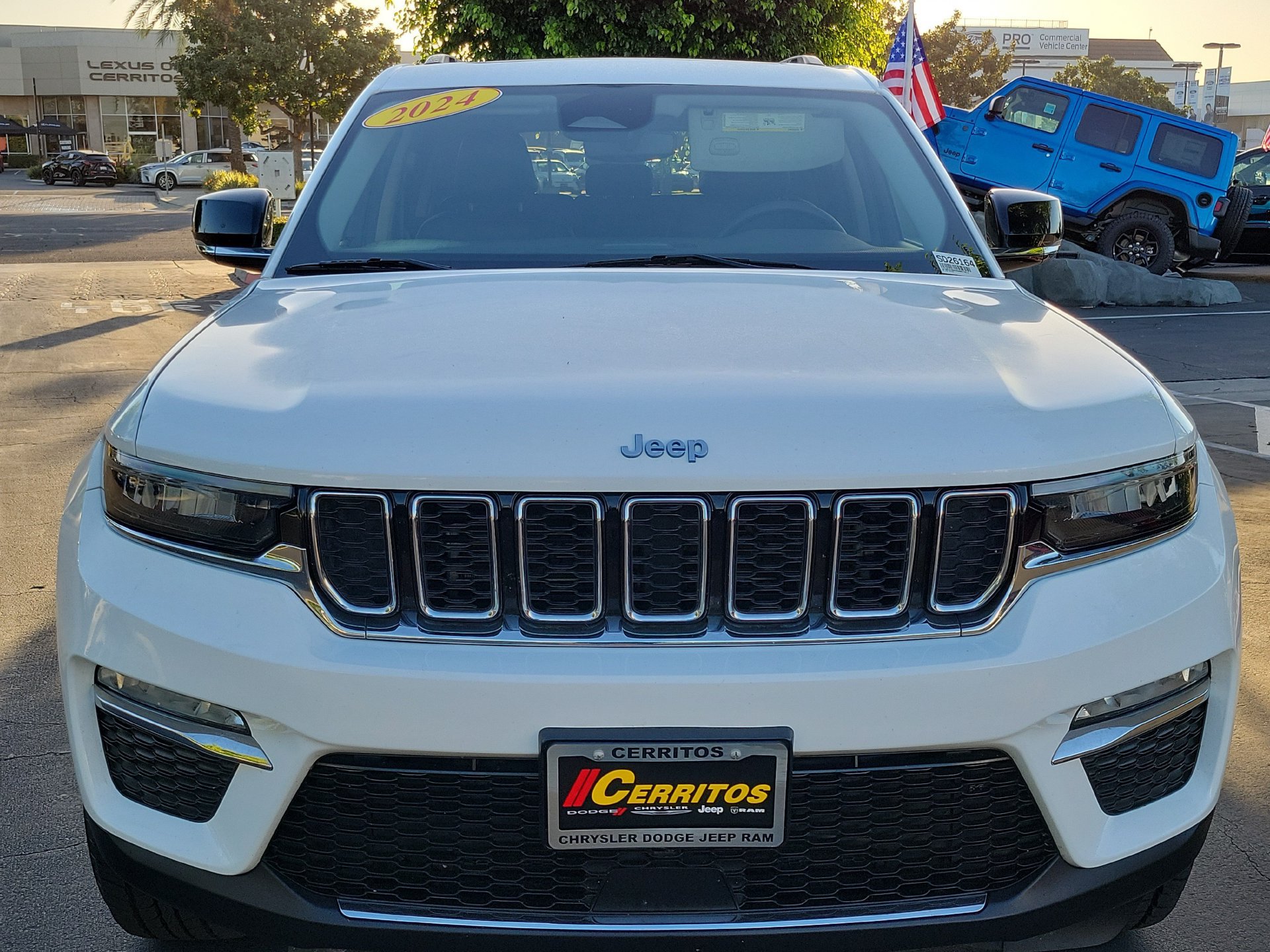 Certified 2024 Jeep Grand Cherokee Limited 4xe AWD/4WD image 4