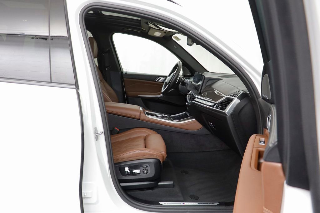 Used 2026 BMW X5 M60i image 19