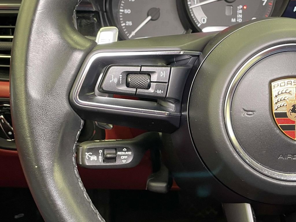 Used 2023 Porsche Macan image 40