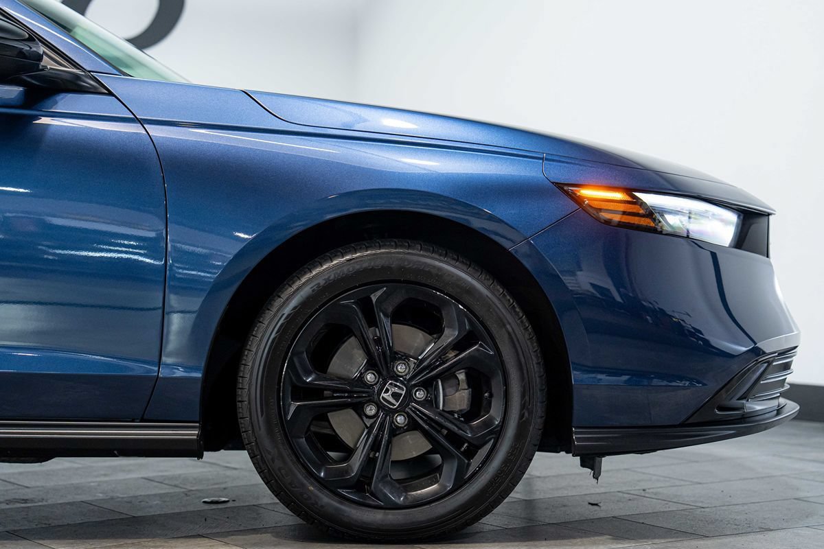 Used 2025 Honda Accord SE image 24