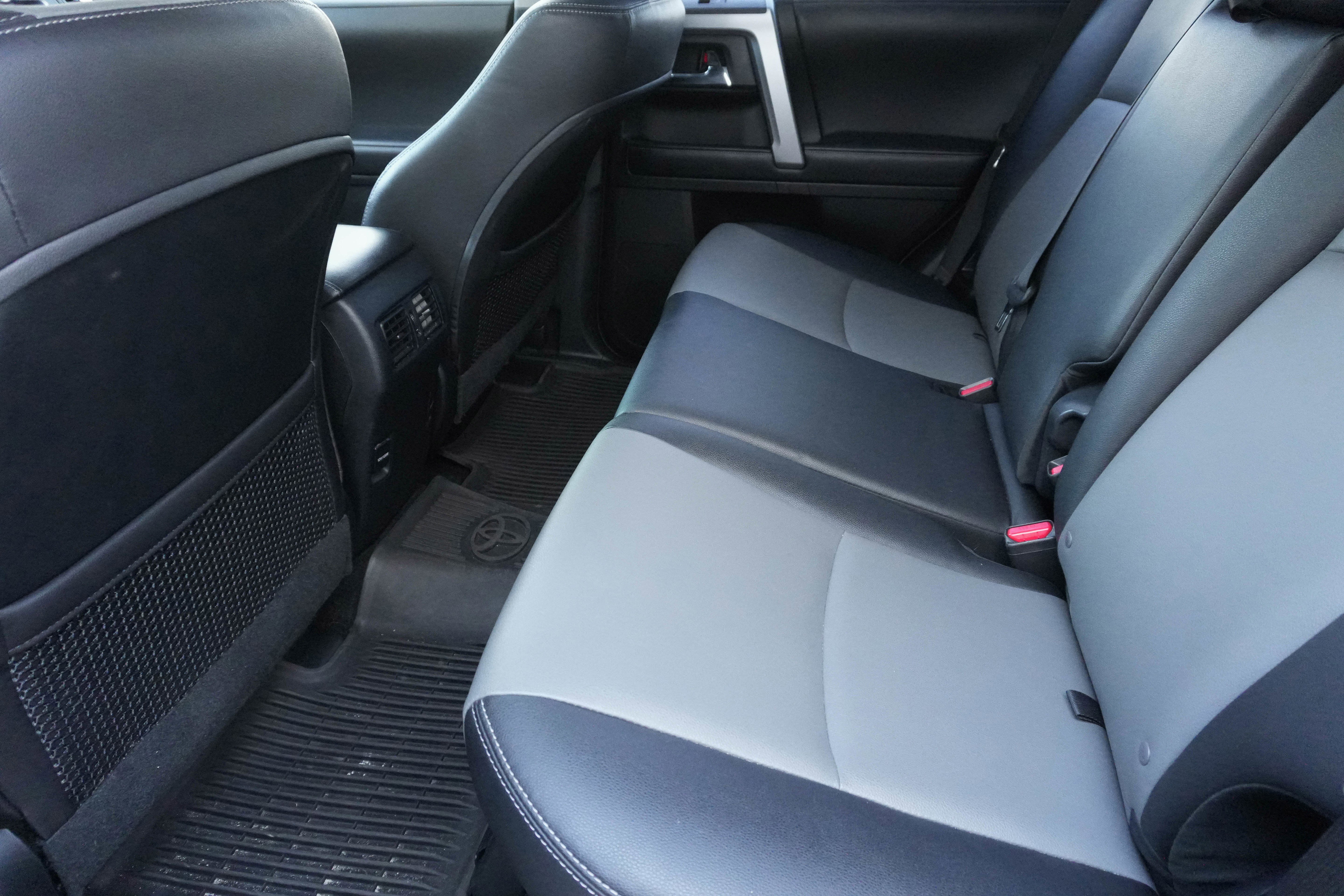 Used 2018 Toyota 4Runner SR5 Premium image 31