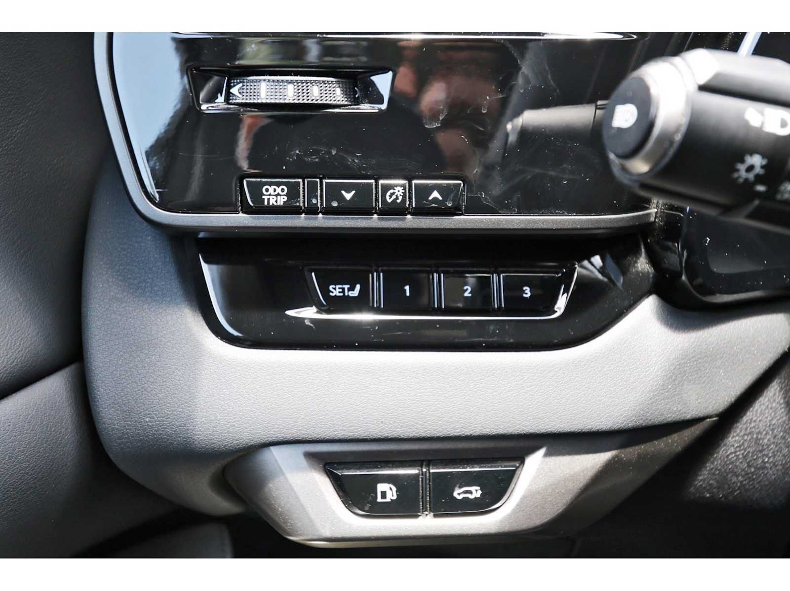 Used 2024 Lexus RX 350 Premium w/ Convenience Package FWD image 19