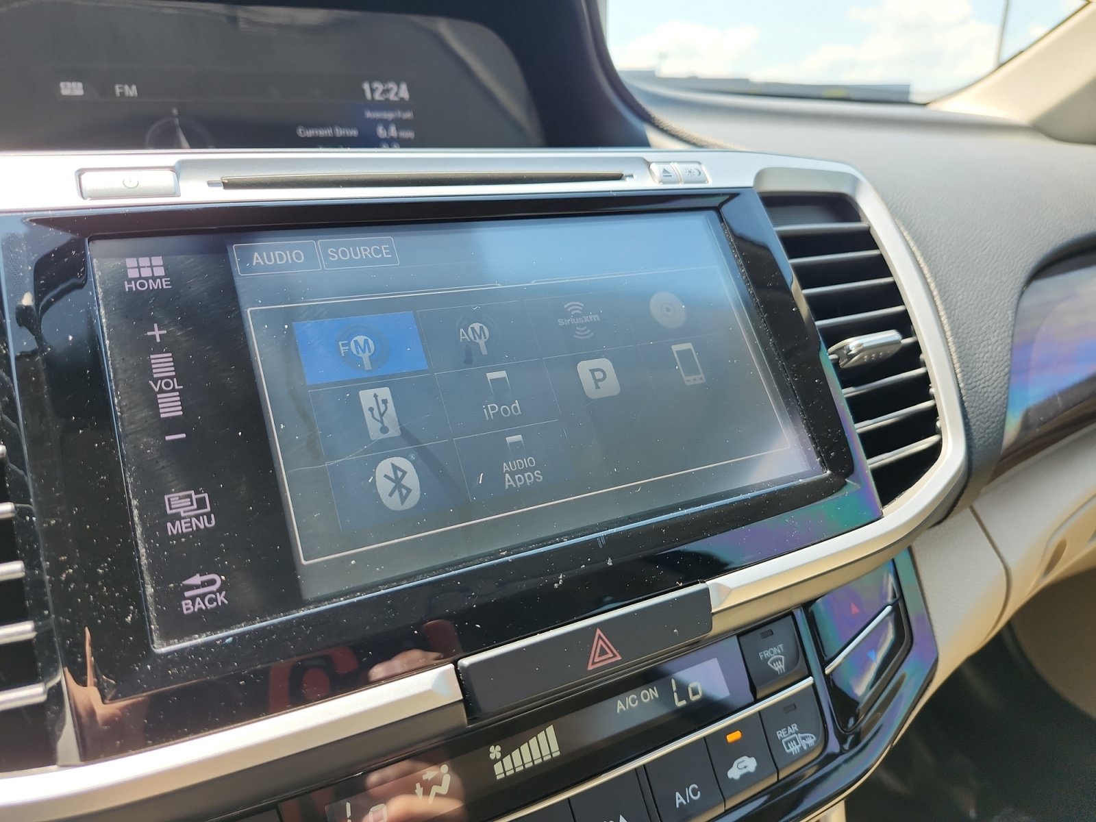 Used 2017 Honda Accord EX-L image 19