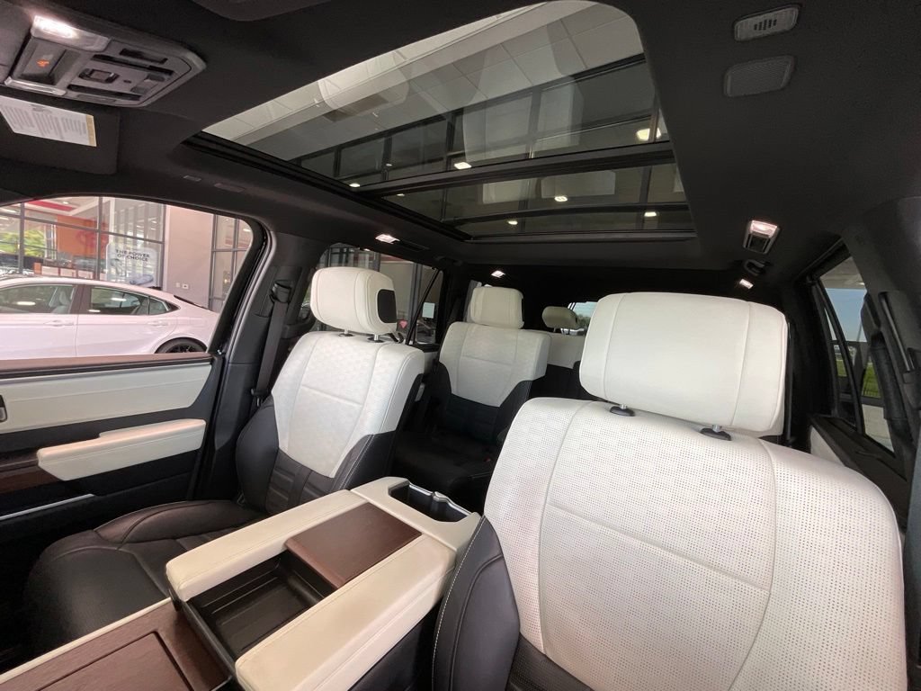 Certified 2024 Toyota Sequoia Capstone AWD/4WD image 9