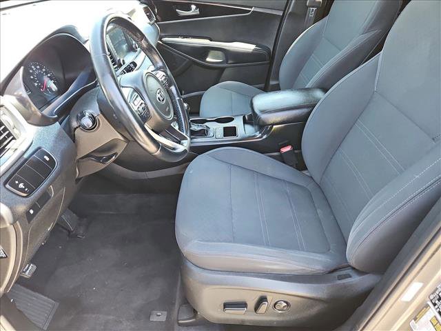 Used 2018 Kia Sorento FWD image 21
