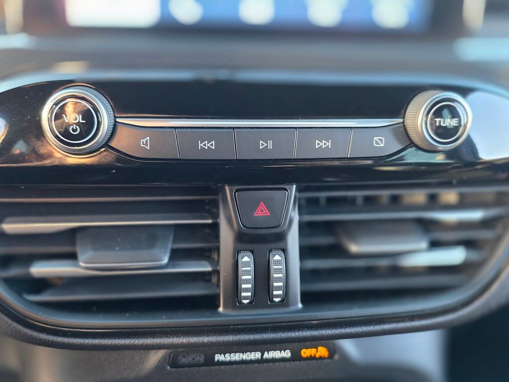 Used 2025 Ford Escape ST-Line image 27